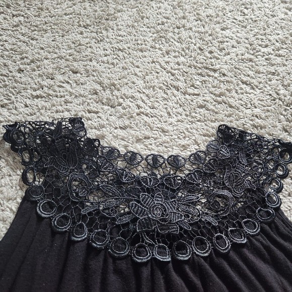 Express Extra Small Black Gold Blouse Shirt Stretch Top Stud Simply Irresistible - Picture 11 of 14